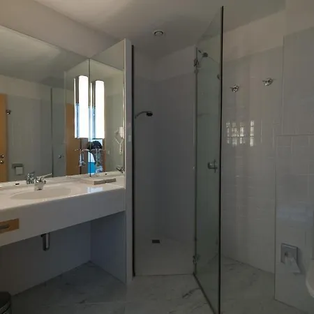 Zweibettzimmer Am Bauernhof Mit Tieren Bed & Breakfast